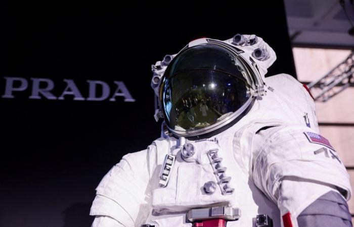 Prada presenta sus trajes para los astronautas de la NASA