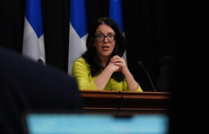 Miembros de FIQ adoptan un nuevo convenio colectivo | Huelgas en el sector público en Quebec