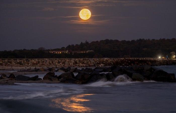 Las imágenes más bellas de la superluna de todo el mundo.