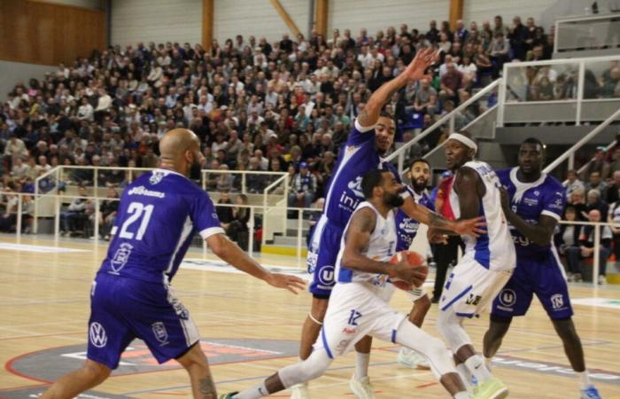 Fougères no tiene nada de qué avergonzarse en su partido contra el líder Quimper