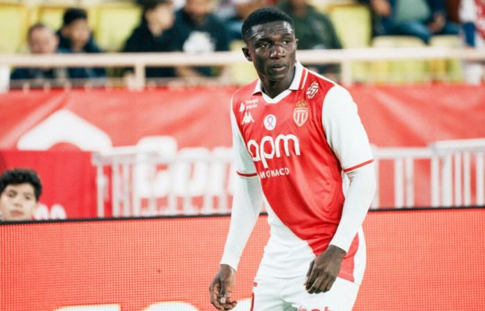 Las reacciones de Lamine Camara y George Ilenikhena tras enfrentar al Lille