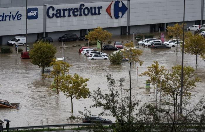 Lluvias torrenciales azotan Francia, una inundación en el sur del país