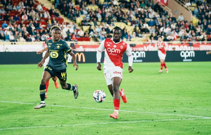 Las reacciones de Lamine Camara y George Ilenikhena tras enfrentar al Lille