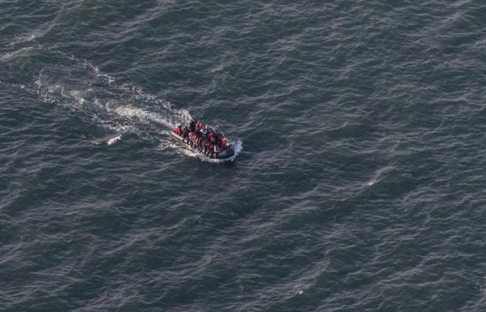 Bebé de cuatro meses muere en naufragio en el Canal de la Mancha