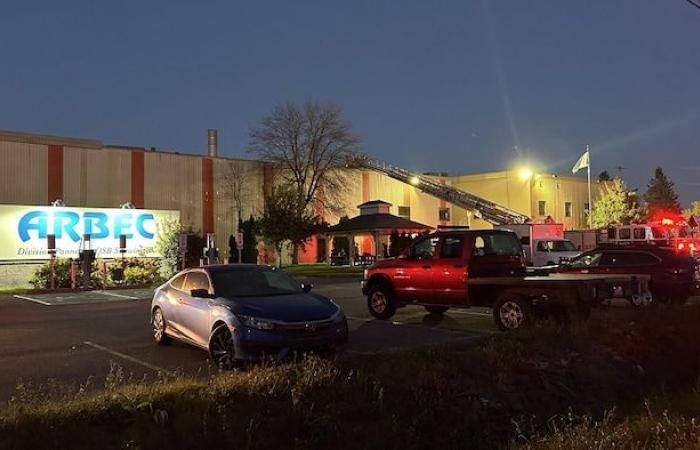 Un incendio en la fábrica de Arbec en Shawinigan