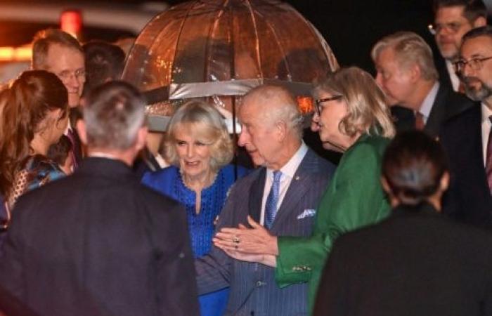 Honores militares para Carlos en el lanzamiento de su gira por Australia