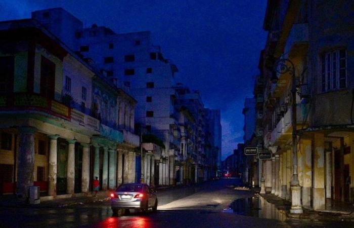 Cuba sigue sin electricidad, amenazada por la inminente llegada de un huracán