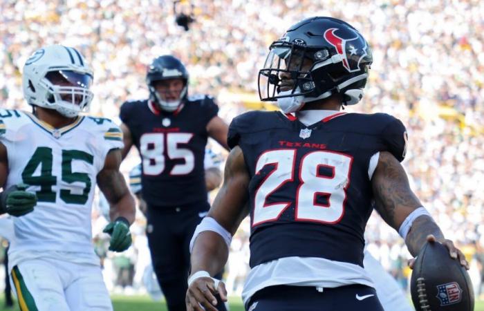 Los Texans usan tres pérdidas de balón de los Packers para tomar ventaja de 19-14 en el medio tiempo