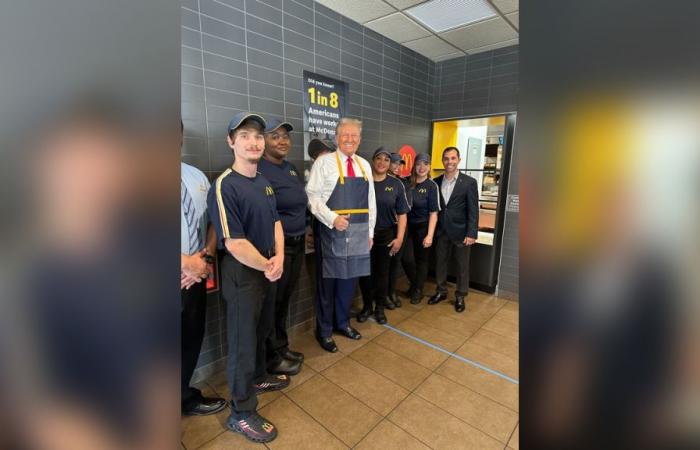 Trump prepara patatas fritas en el McDonald’s de Pensilvania: ‘He trabajado 15 minutos más que Kamala’