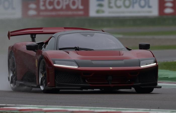 VÍDEO – El Ferrari F80 sale a la pista en Imola