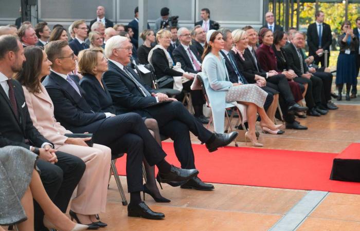 Las tres familias reales escandinavas se reunieron en Berlín para celebrar el 25 aniversario de la embajada nórdica