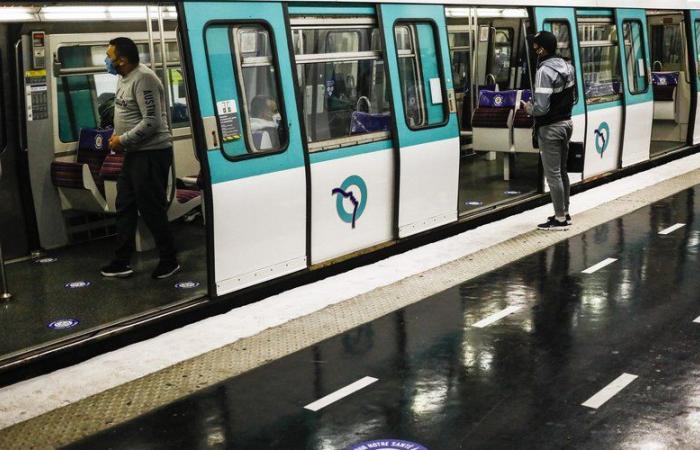 Un tren RER D choca con una máquina de construcción, tres personas resultan heridas en relativa emergencia