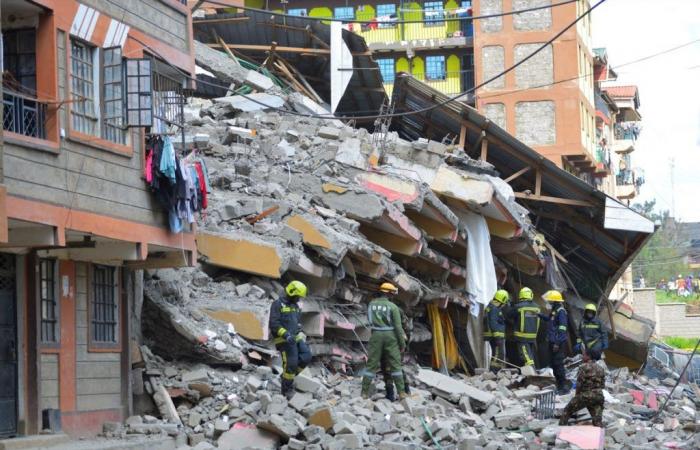 Horripilantes imágenes del derrumbe de un edificio de ocho plantas en Nairobi (vídeo)