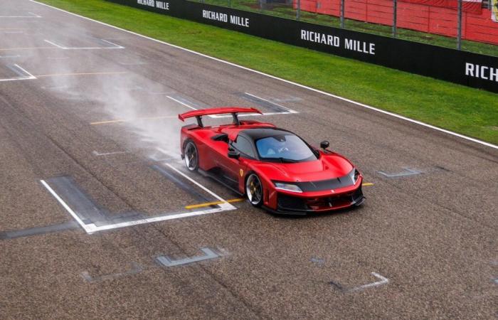 VÍDEO – El Ferrari F80 sale a la pista en Imola