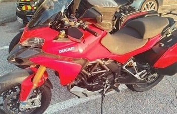 En los Alpes de Alta Provenza, cerca de Peyruis, un motociclista fue controlado a 182 km/h en la A51.