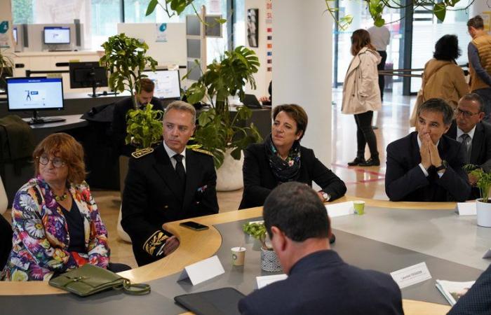 En su visita al Caf de l’Hérault en Montpellier, la Ministra de las Familias, Agnès Canayer, afronta el desafío de apoyar a las familias monoparentales