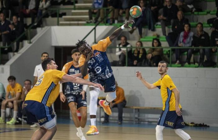 Ante su público, Saintes cae desde lo alto contra Vesoul (32-33)