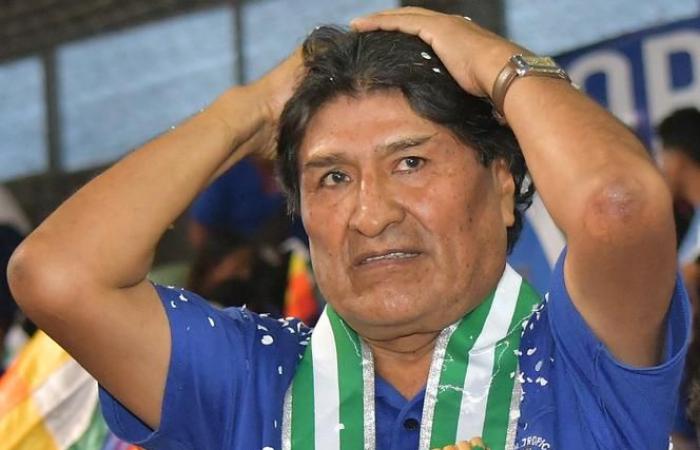 Evo Morales, expresidente de Bolivia, afirma, con vídeo de respaldo, haber sido atacado por “encapuchados” que le dispararon