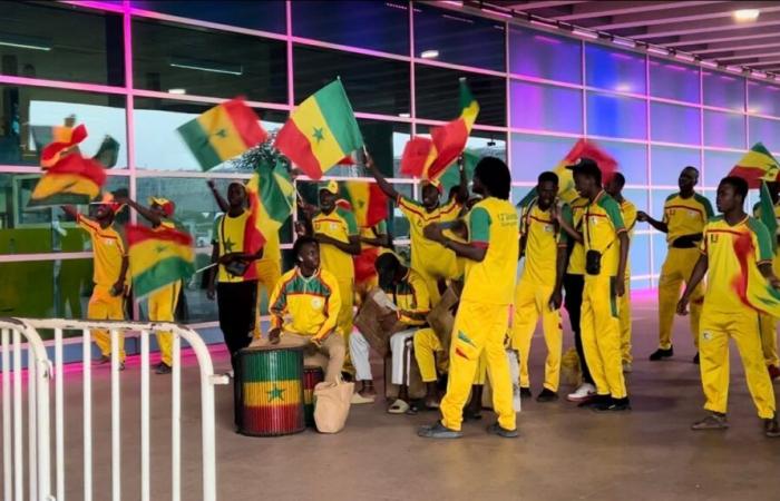 ¡Sigue en directo la llegada de los Beach Soccer Lions, campeones africanos!