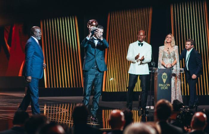 Rodrigo se convierte en el primer jugador del City en ganar el Balón de Oro