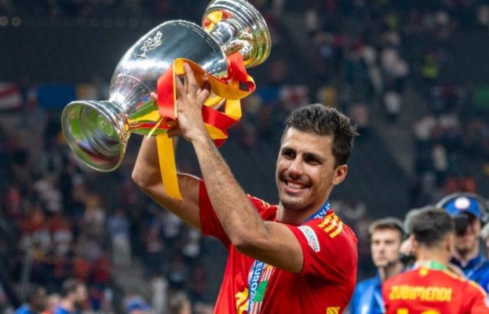 Rodri Balón de Oro, un pez del Día de los Inocentes