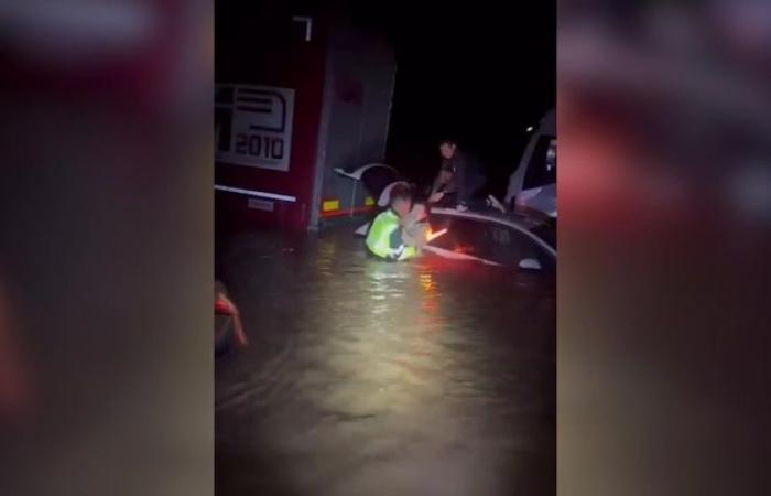 Las últimas inundaciones en España: Víctimas ‘atrapadas como ratas’ y 63 muertos tras un año de lluvias que caen en 8 horas en Valencia