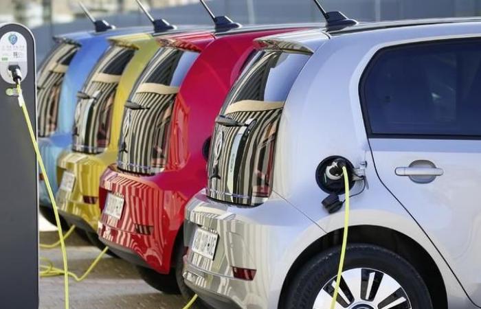 La UE aplica aranceles adicionales a las importaciones de coches eléctricos chinos