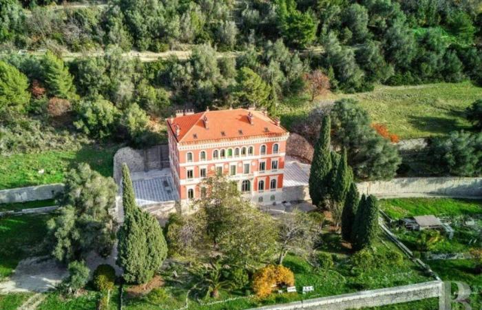 Esta propiedad con una vista impresionante del Promenade des Anglais está a la venta por más de 12 millones de euros