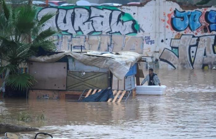 El número de muertos asciende a 51, entre ellos varios niños, 600 personas varadas en un centro comercial (fotos y vídeos)