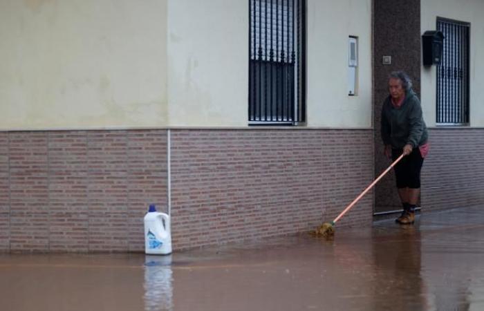 El número de víctimas sigue aumentando, al menos 62 personas han muerto (fotos y vídeos)