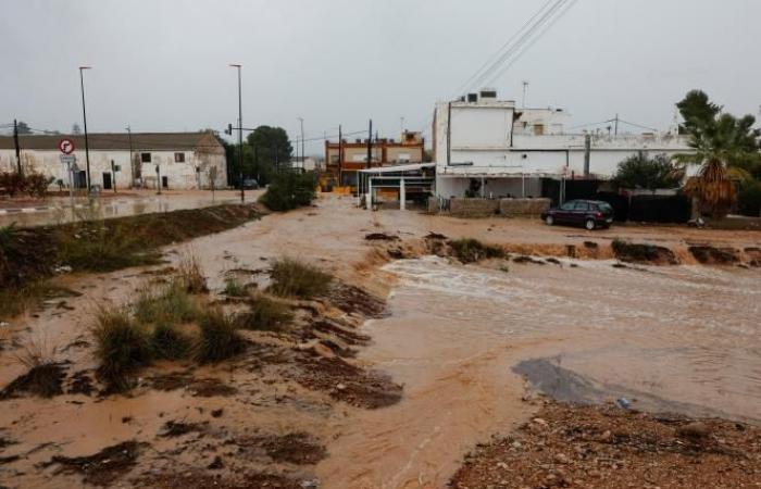 El número de víctimas sigue aumentando, al menos 62 personas han muerto (fotos y vídeos)