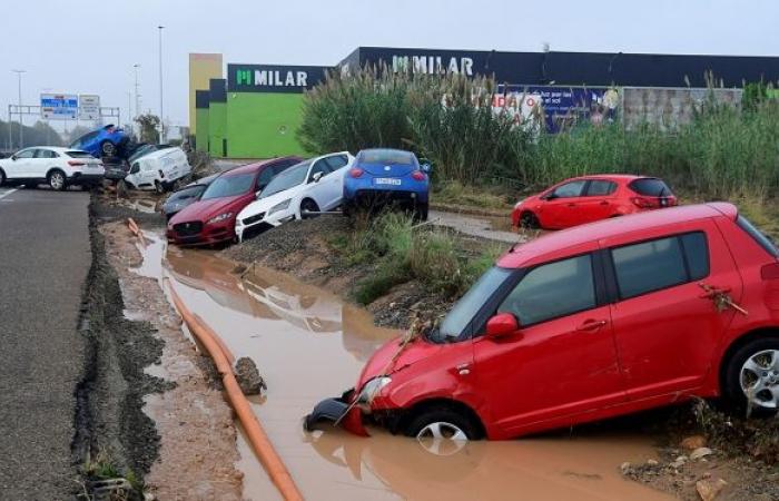 Las espectaculares inundaciones en España se convierten en tragedia: el número de muertos asciende a 62, más de 13.000 belgas se encuentran en la región