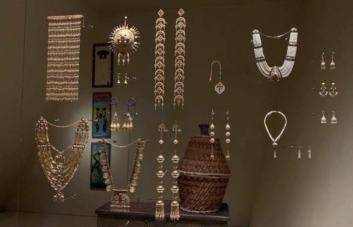 El Museo Nacional de Qatar exhibe la “ropa tallada” de Benchellal