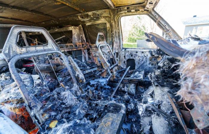 Una furgoneta que contenía propano se incendia en Rock Forest