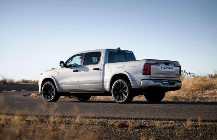 Stellantis anima a los estadounidenses a no pedir un coche nuevo