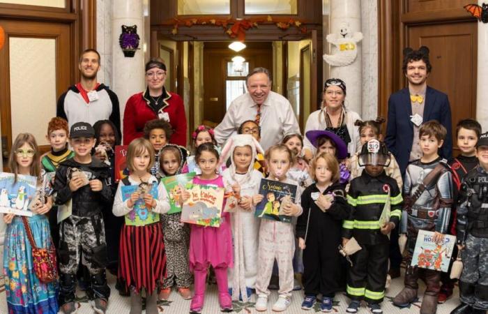 “Pequeños monstruos” visitan el Parlamento