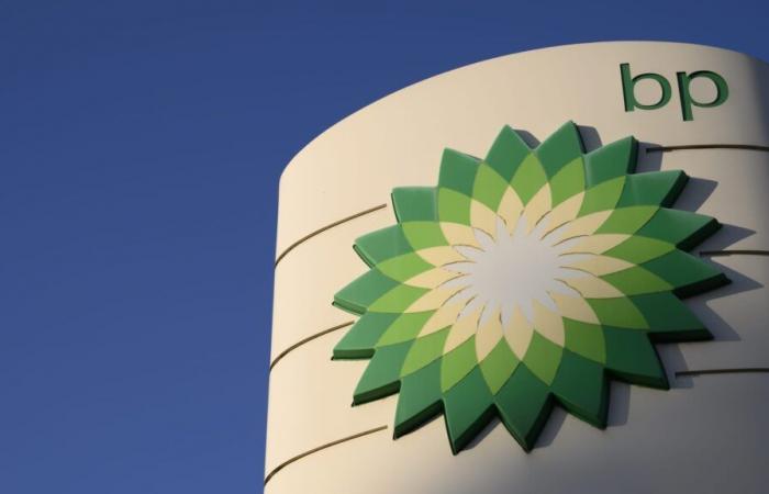 El gigante petrolero británico BP registra ganancias de 2.300 millones de dólares en el tercer trimestre