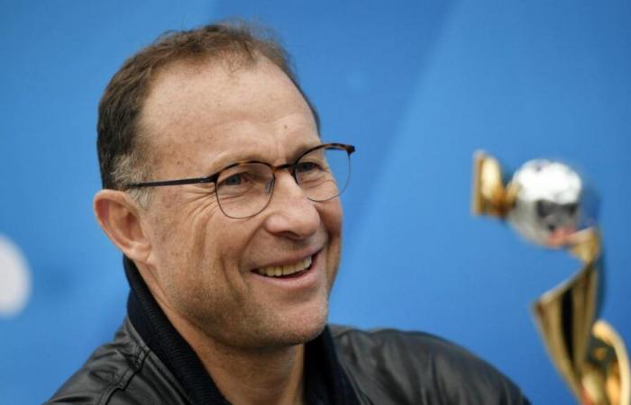 Jean-Pierre Papin confirma que quería el puesto de Jean-Louis Gasset