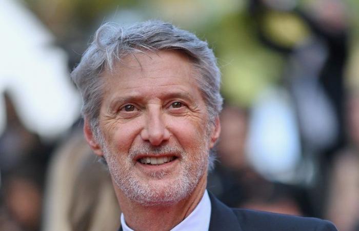 “Después del directo, reímos, bailamos”: Antoine de Caunes cuenta entre bastidores la agitada historia de Canal+