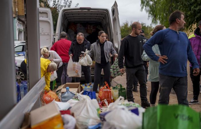 Inundaciones en España | El número de muertos asciende a más de 200, el ejército llega como refuerzo