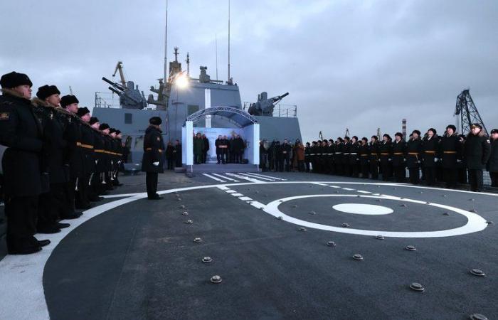 Guerra en Ucrania: lleva misiles hipersónicos Zircon, sigilosos y capaces de alcanzar Mach 9… El buque de combate ruso Almirante Golovko ha abandonado su base