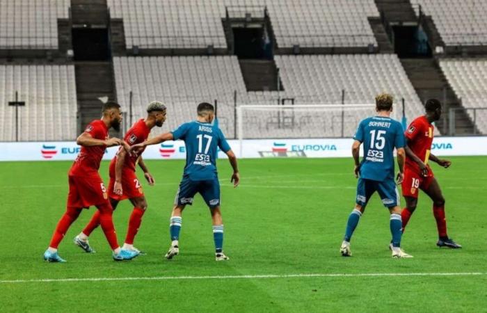 El FC Martigues pierde al final del partido contra el Estrella Roja (0-1)