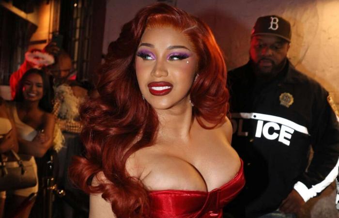 Cardi B deja su huella en Halloween 2024 con el disfraz de Jessica Rabbit: ¡mira el look sexy!