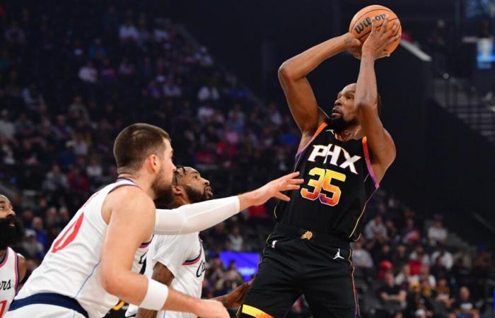 Phoenix Suns gana por tercera vez seguida detrás de los 40 de Devin Booker contra LA Clippers