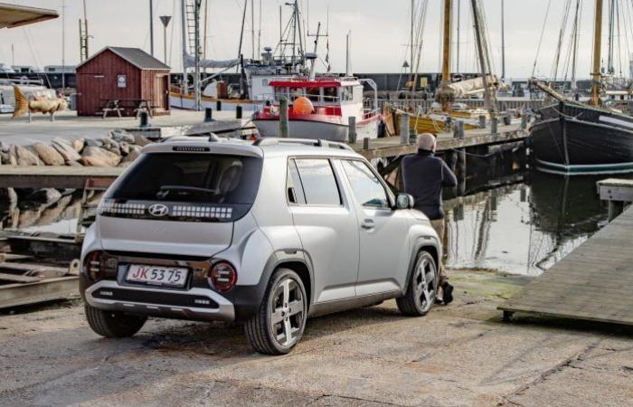 ¡Prueba exclusiva del nuevo Hyundai Inster, el coche urbano eléctrico inteligente y divertido de conducir!