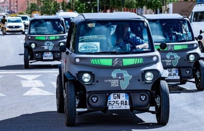 Coches eléctricos: 4 Citroën Ami cruzan África