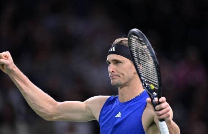 Masters 1000 de París-Bercy. Fallido de Tsitsipas, Zverev se clasificó por primera vez para los cuartos de final