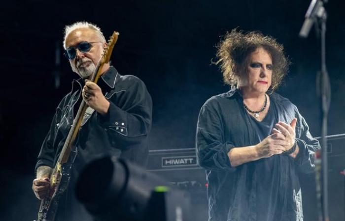 “Songs of a Lost World”, el melancólico y febril cortejo de The Cure