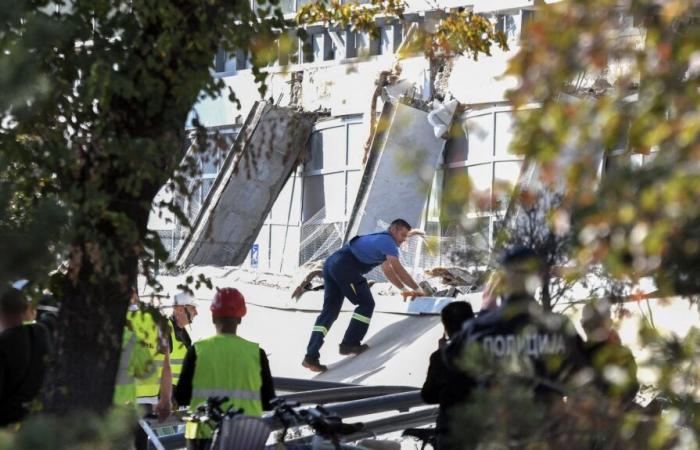 El derrumbe del techo exterior de una estación de tren en Serbia deja 12 muertos