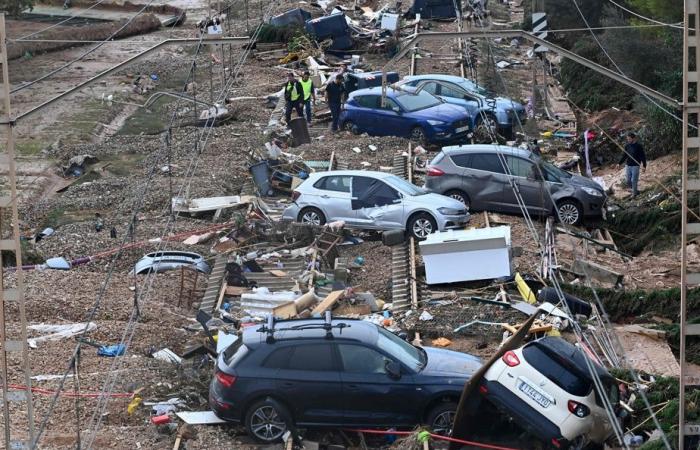 Inundaciones en España | El número de muertos asciende a más de 200, el ejército llega como refuerzo